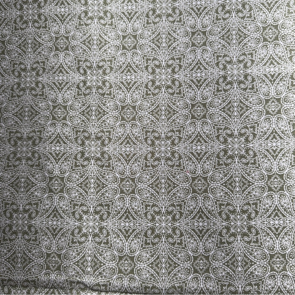 Green and White Patterned cotton quilt Fabric 1 3/4 yards
